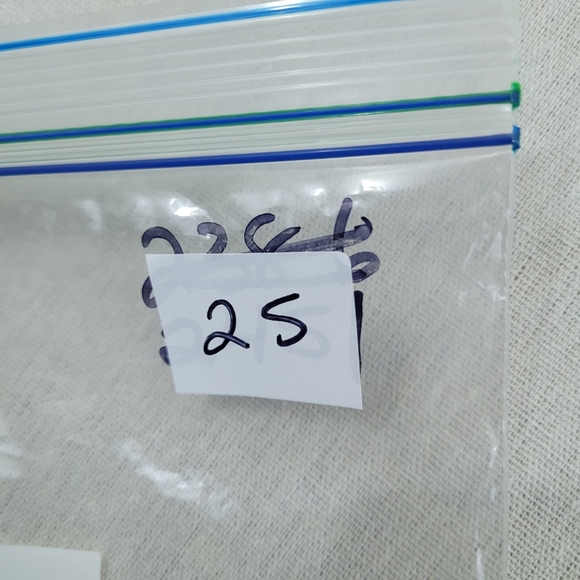 Koos of Course! Silk Blouse Womens M Mix Prints Floral Ditsy Button Up Vintage - Picture 9 of 9